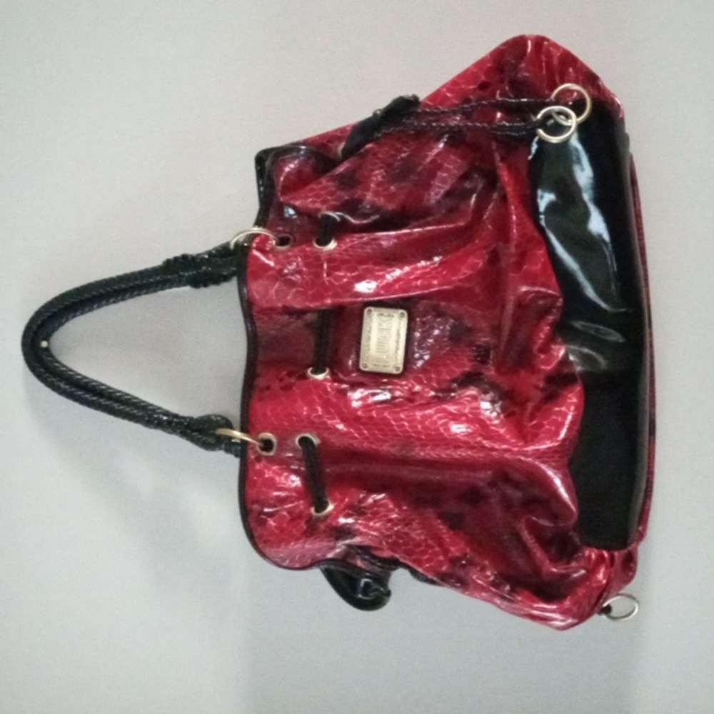 🍒Red and Black Tote Bag | LUCK Brand | Full zipper closure | Large carryall